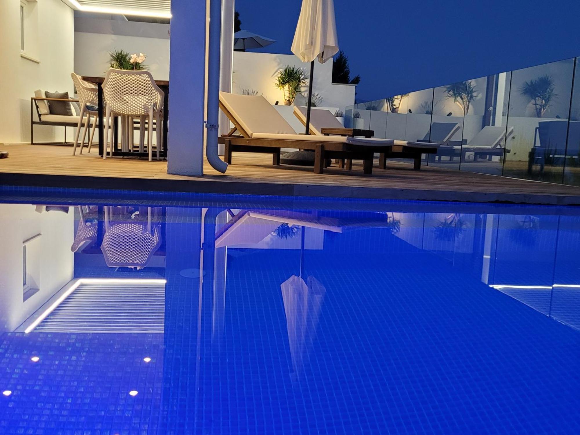 Luxury Opera Apartma *
